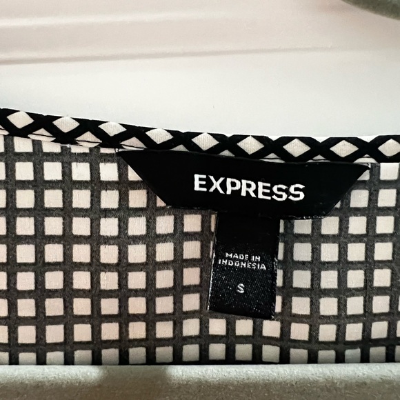 Express top - Picture 3 of 4